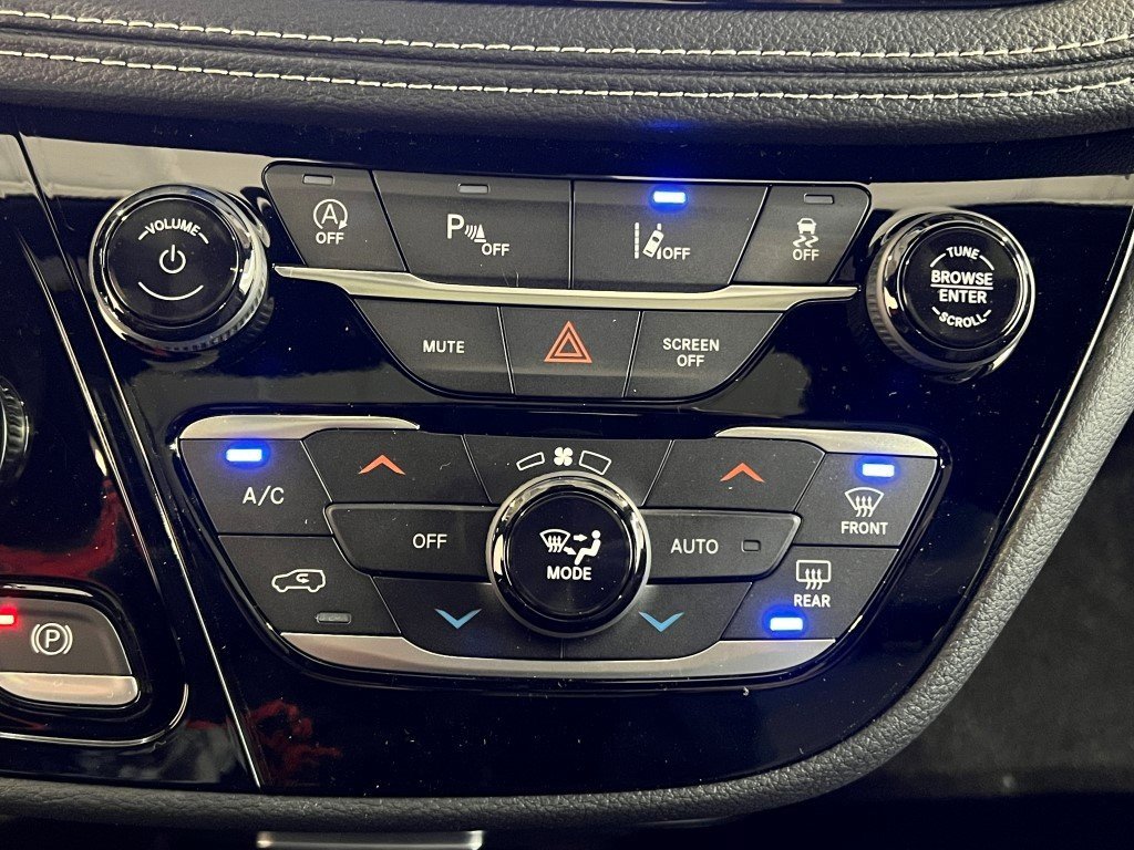 New 2026 Chrysler Pacifica Select image 21