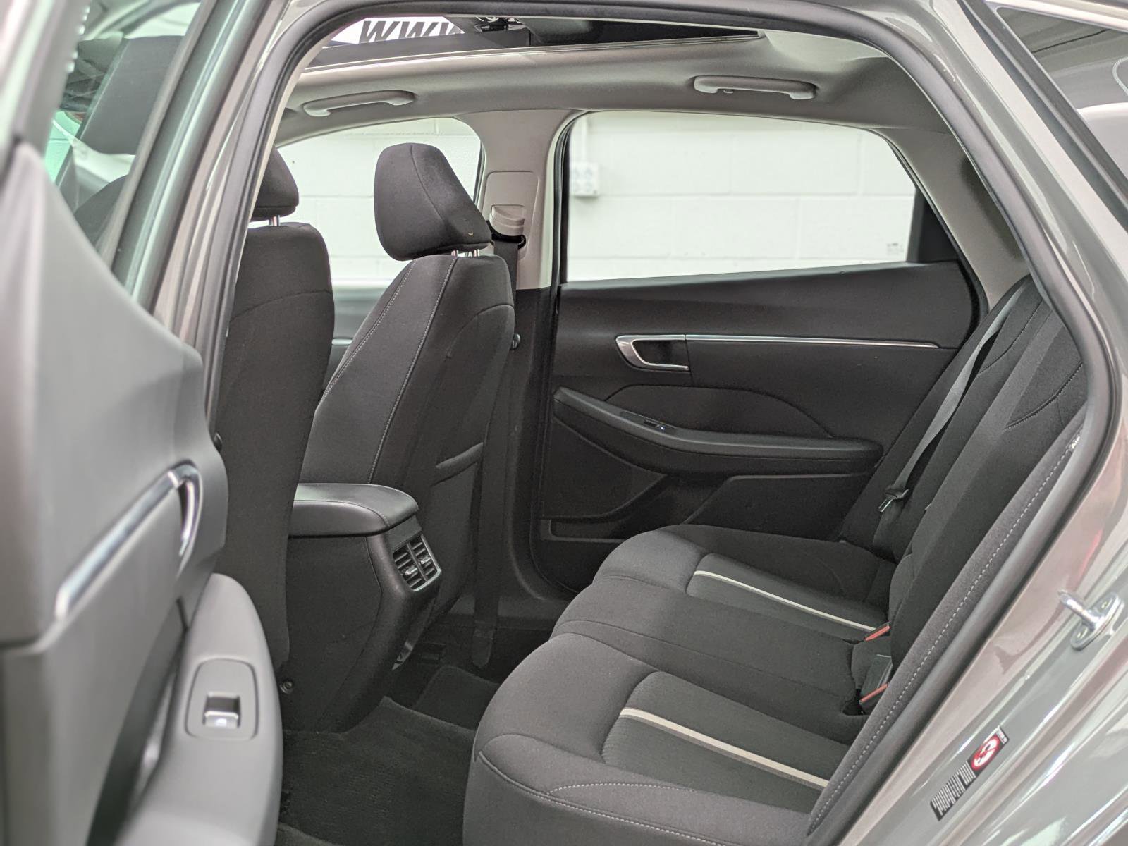 Used 2022 Hyundai Sonata SEL w/ Convenience Package image 30