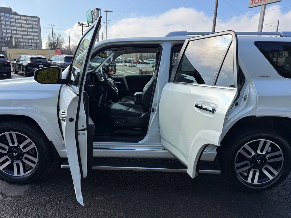 Certified 2024 Toyota 4Runner Limited image 17