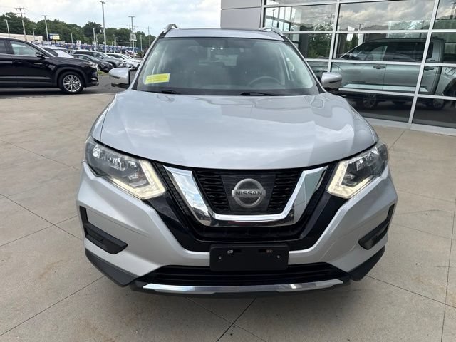 Used 2017 Nissan Rogue SV w/ HEV Premium Package AWD/4WD image 2