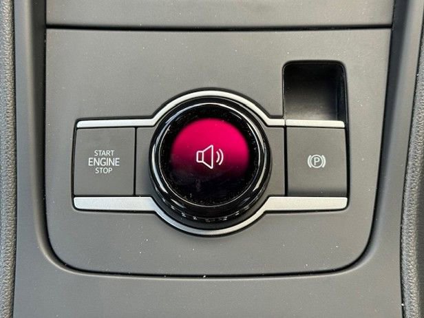 New 2025 Volkswagen Tiguan SE image 22