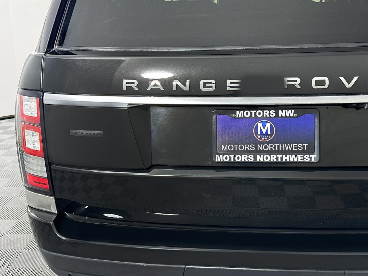 Used 2016 Land Rover Range Rover Supercharged image 14