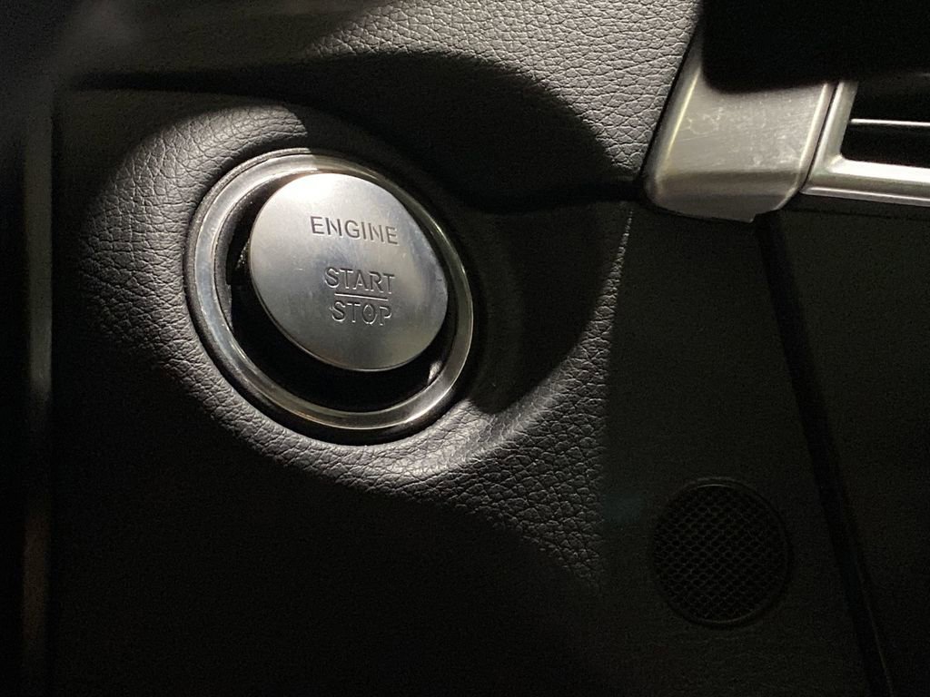 Used 2015 Mercedes-Benz C 350 4MATIC Coupe image 14