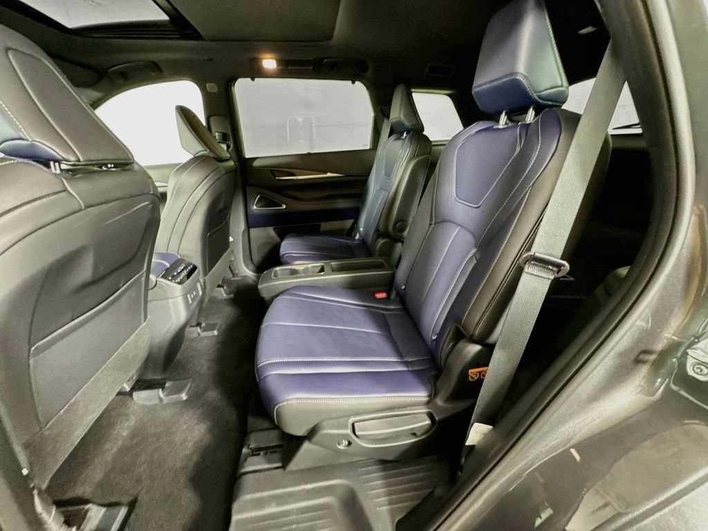 Certified 2026 INFINITI QX60 Sport w/ Dark Cargo Package AWD/4WD image 33