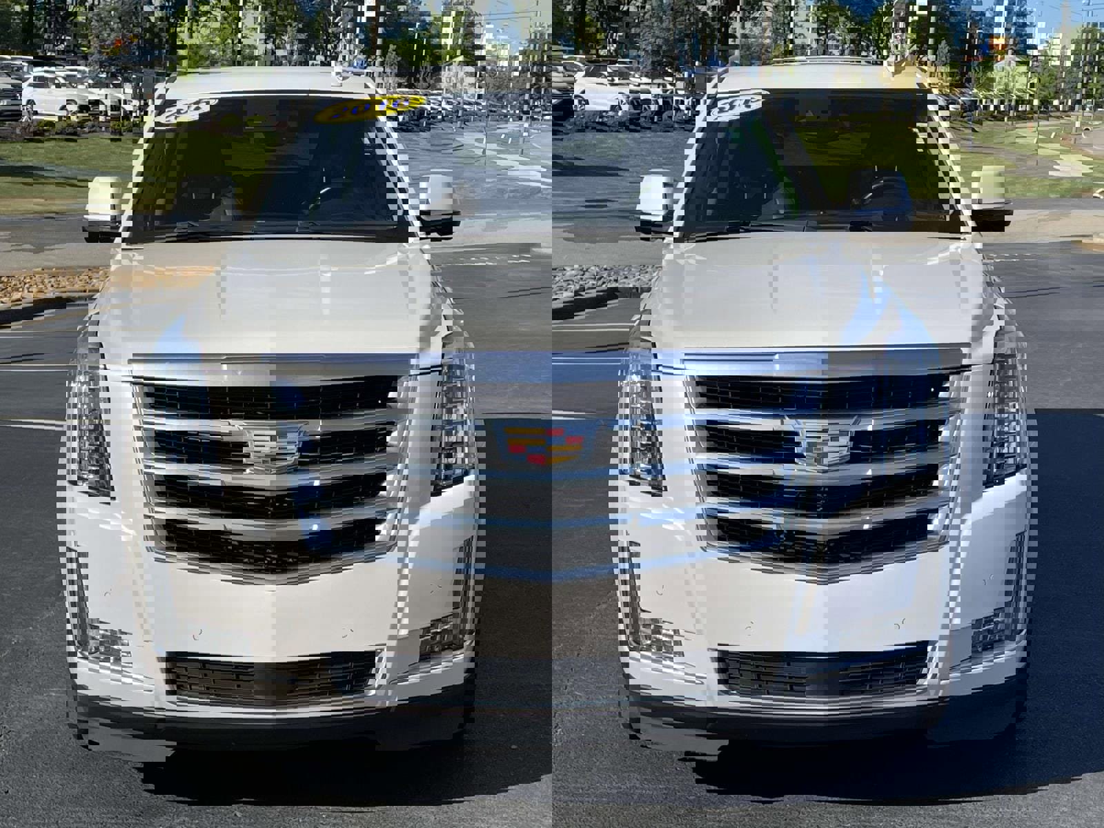 Used 2016 Cadillac Escalade ESV Premium image 2