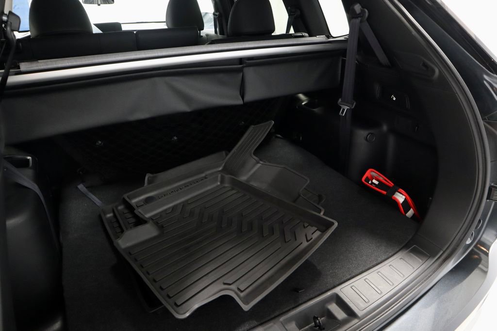 Used 2024 Mitsubishi Outlander SE image 16