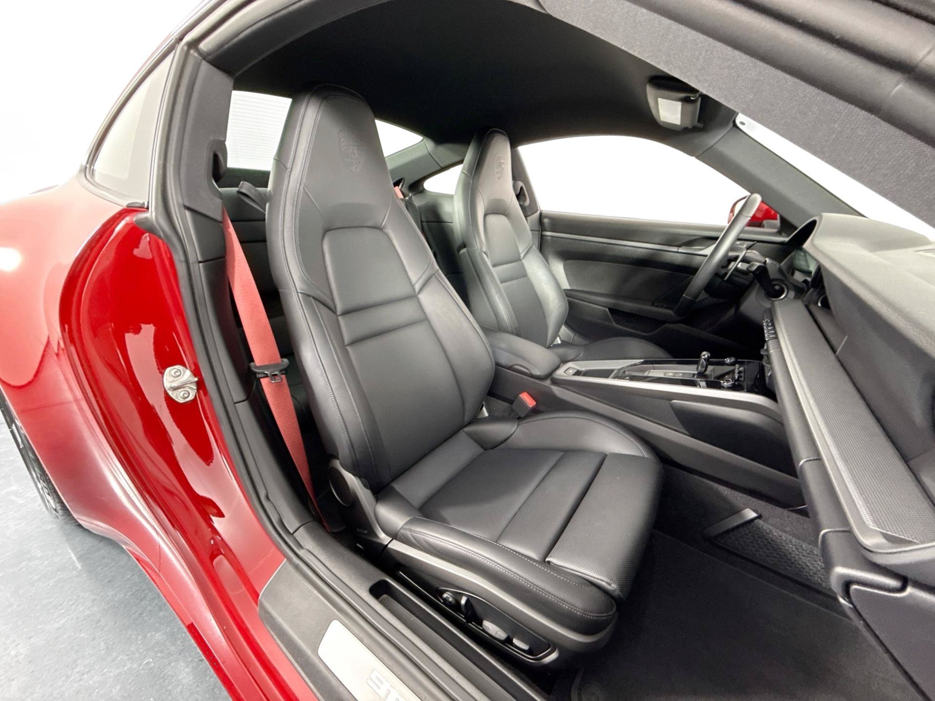 Used 2022 Porsche 911 Carrera S RWD image 29