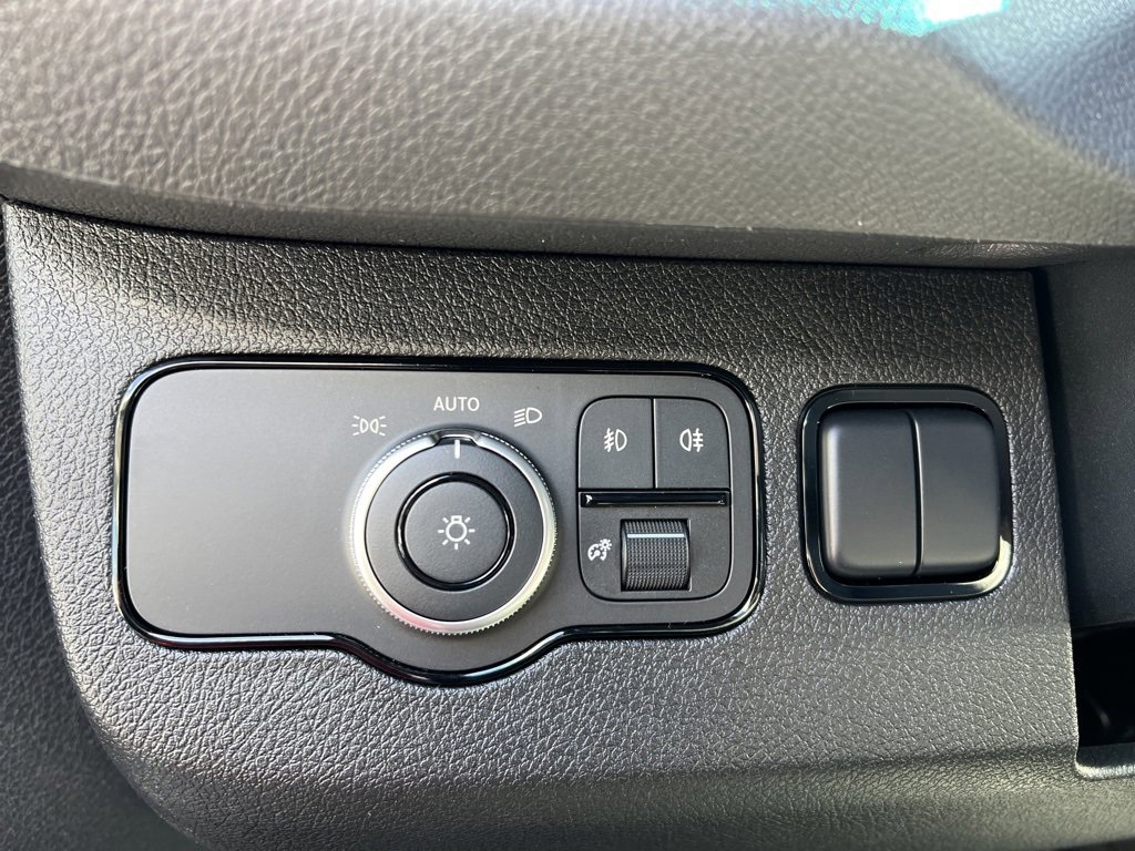 New 2025 Mercedes-Benz Sprinter 2500 image 24