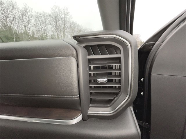 New 2026 GMC Sierra 3500 SLT image 29