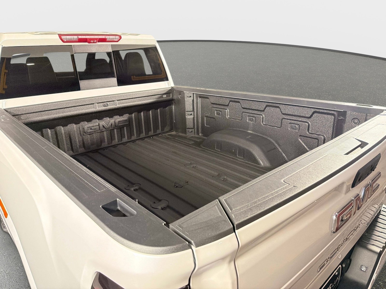 Used 2025 GMC Sierra 2500 Denali w/ Denali Reserve Package AWD/4WD image 31