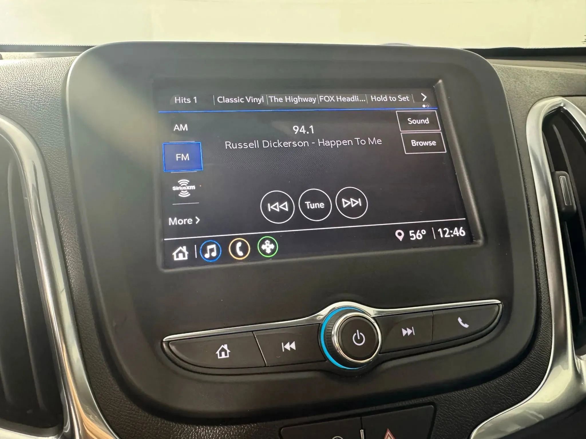 Used 2024 Chevrolet Equinox LT image 19