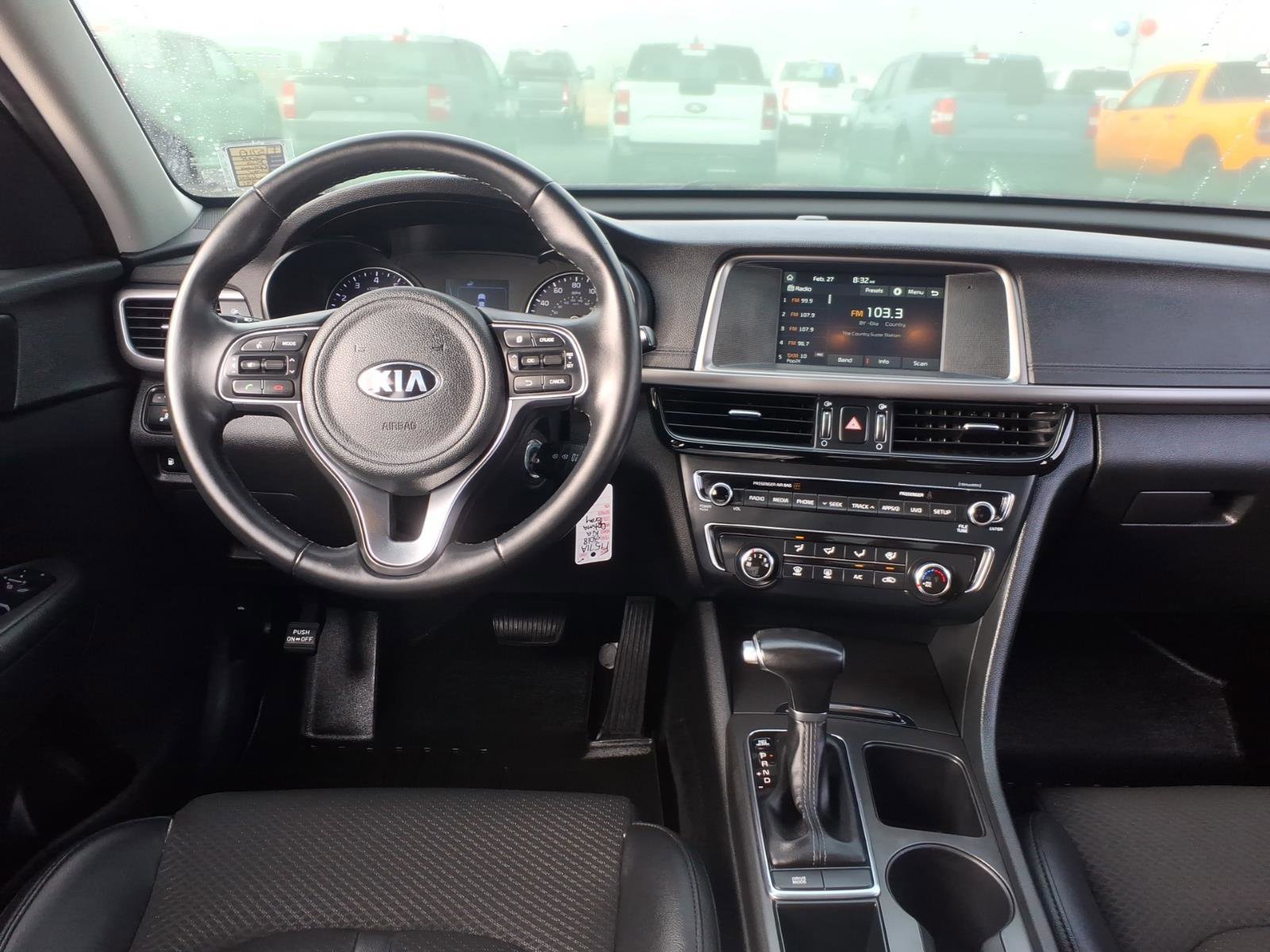 Used 2018 Kia Optima S image 8
