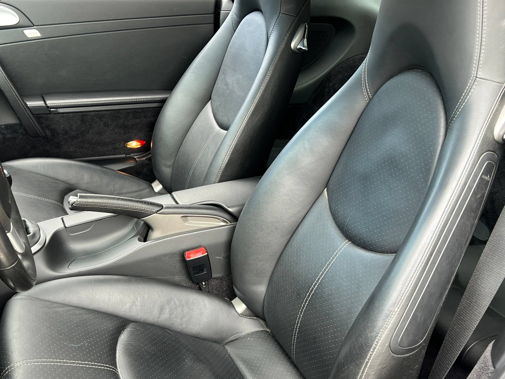 Used 2005 Porsche 911 Carrera S RWD image 4