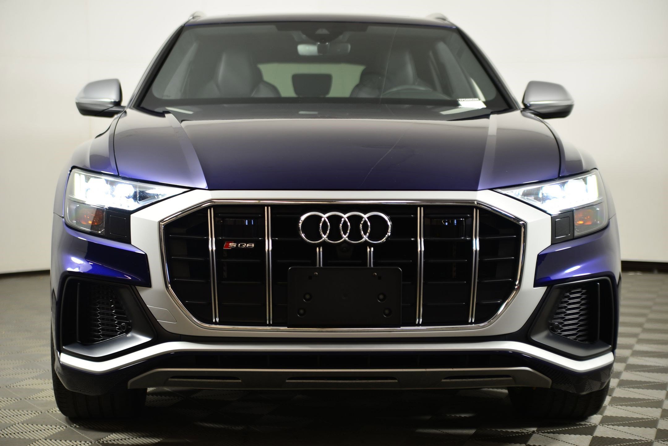 Used 2023 Audi SQ8 Premium Plus w/ SQ8 Luxury Package image 5