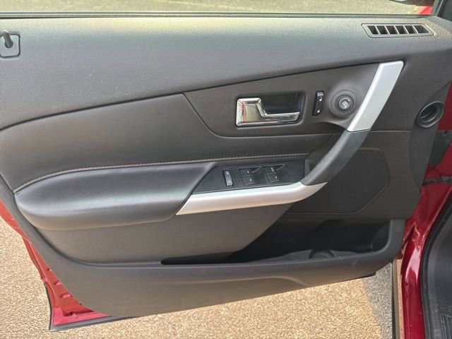 Used 2013 Ford Edge SEL image 16