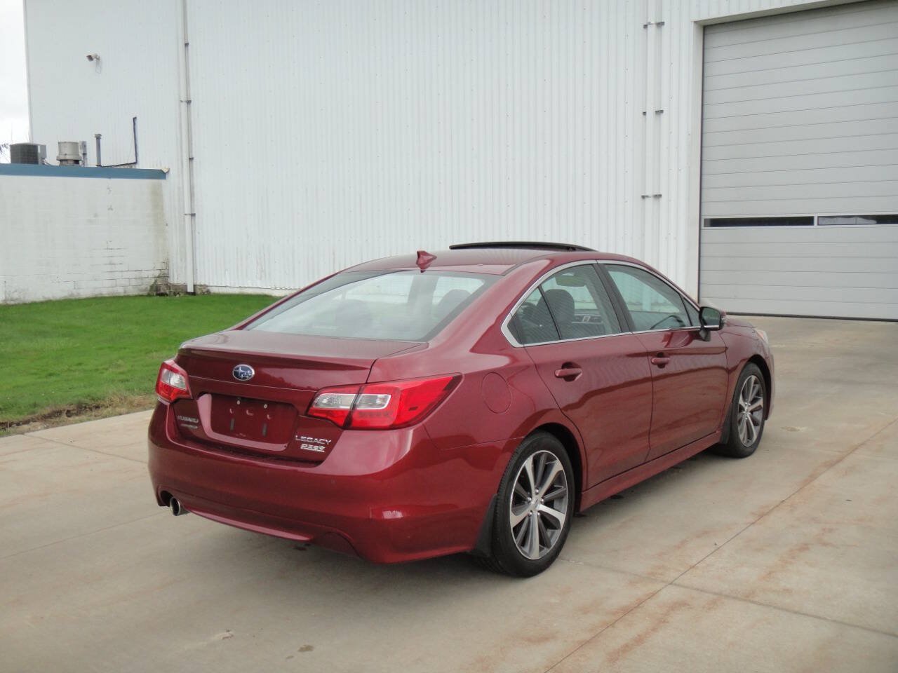 Used 2017 Subaru Legacy 2.5i Limited AWD/4WD image 6