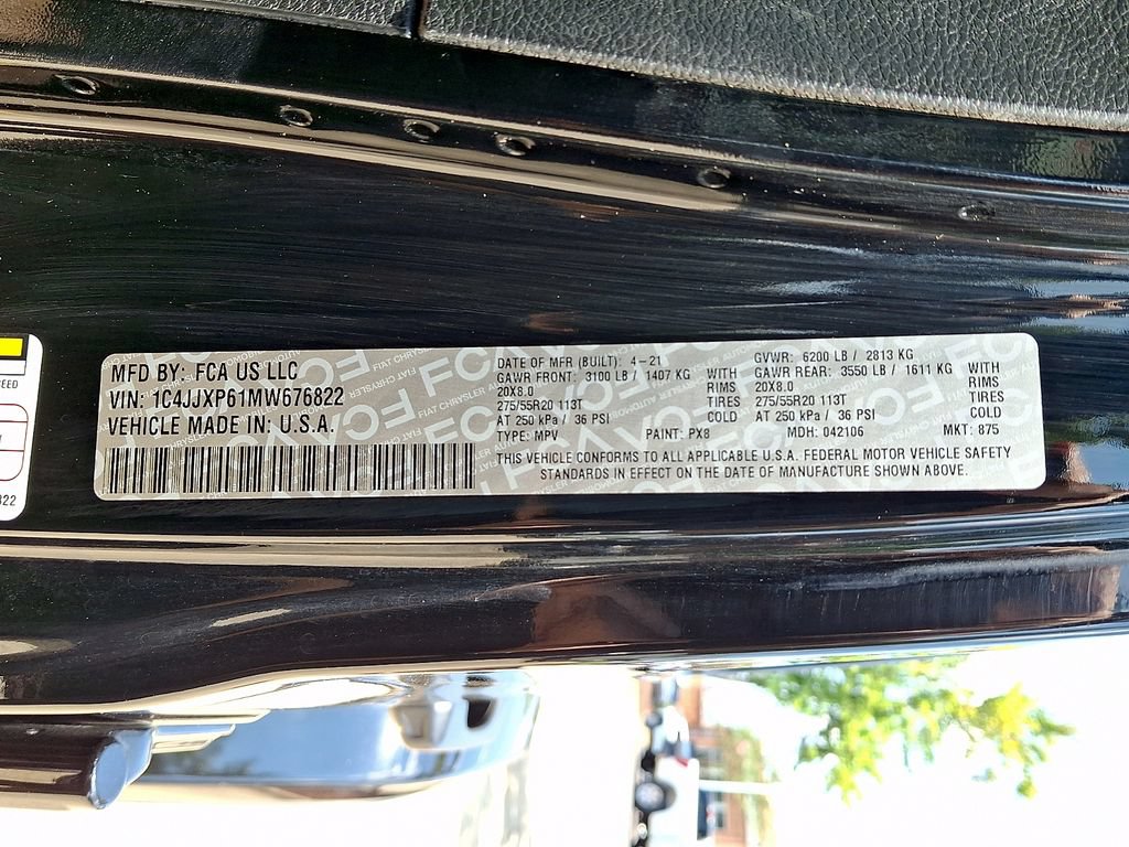 Used 2021 Jeep Wrangler Unlimited Sahara w/ Cold Weather Group AWD/4WD image 28