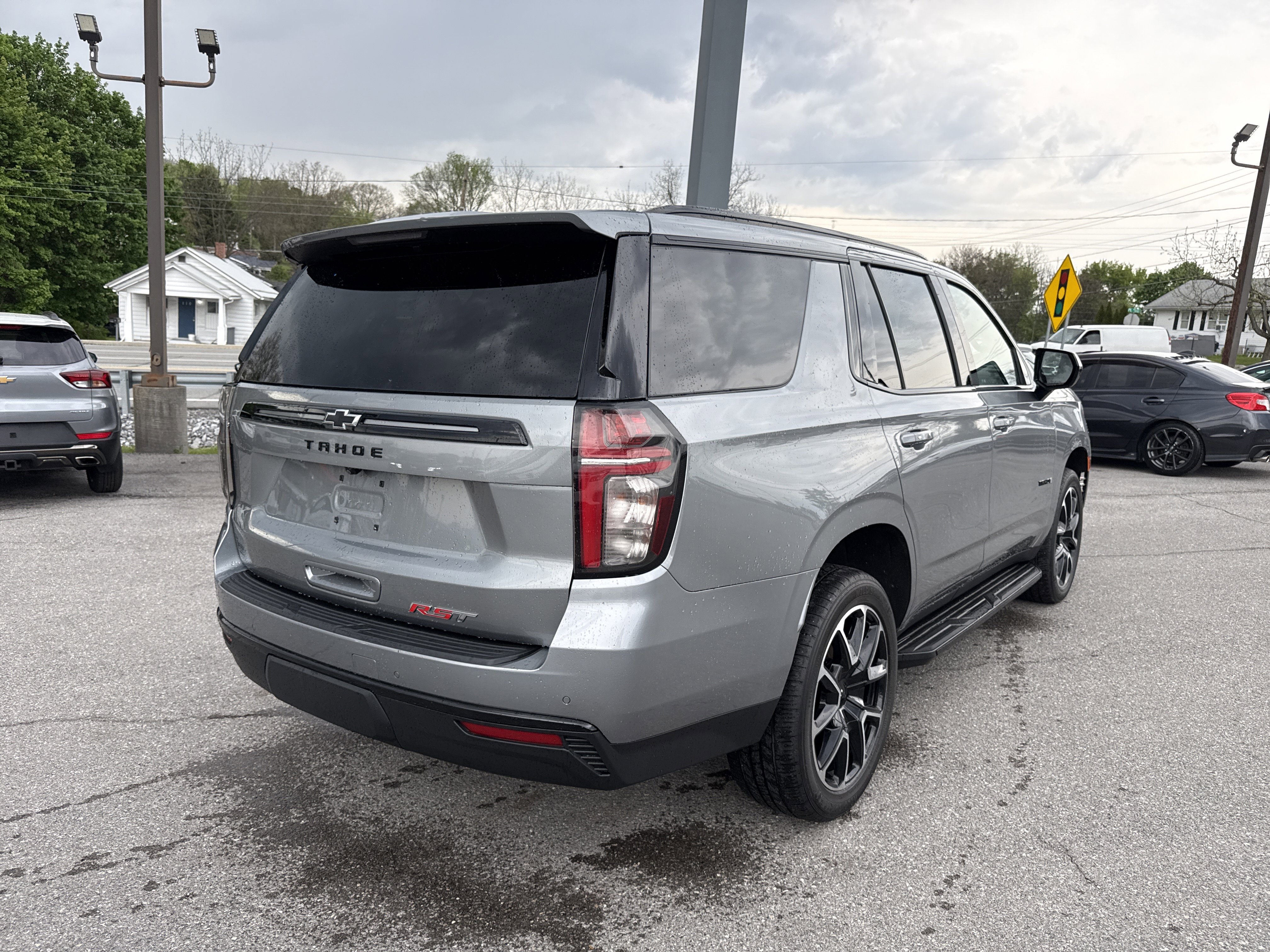 Used 2023 Chevrolet Tahoe RST AWD/4WD image 3