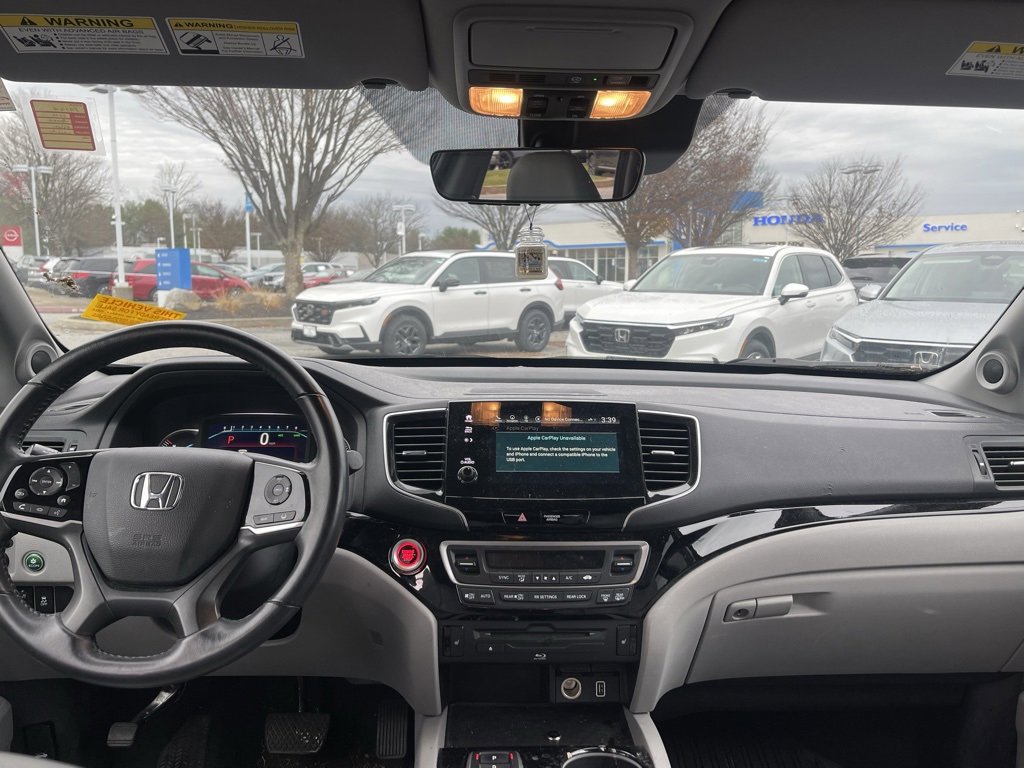Used 2020 Honda Pilot Touring image 9