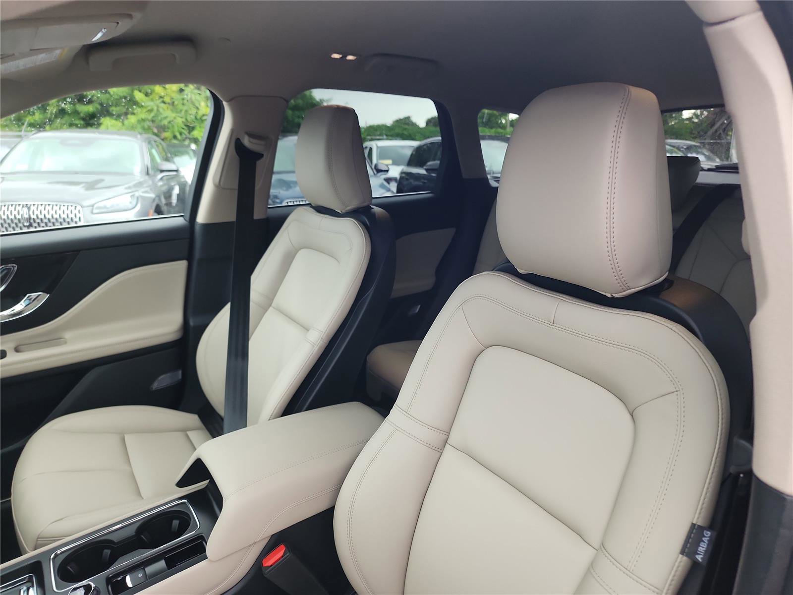 New 2026 Lincoln Corsair Premiere image 13