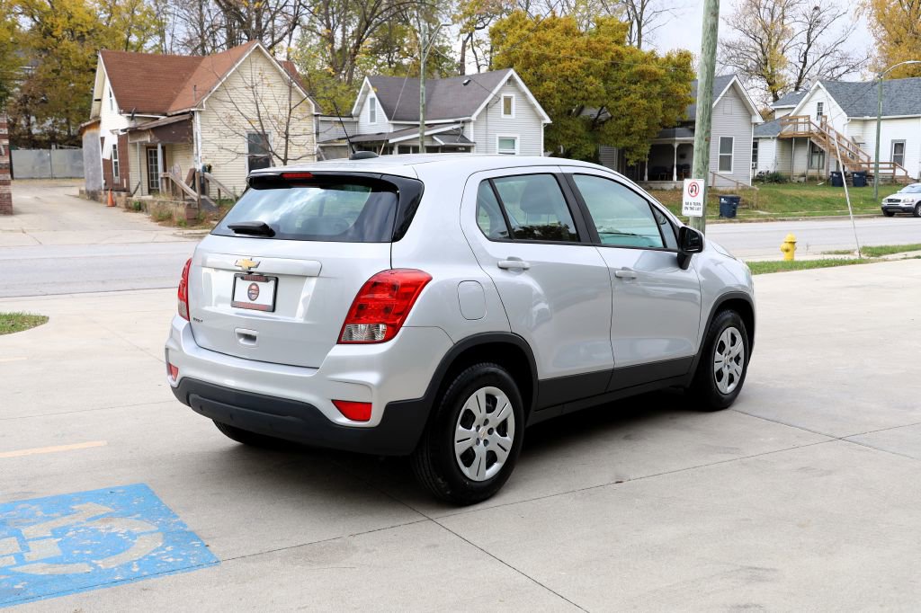 Used 2017 Chevrolet Trax LS image 7