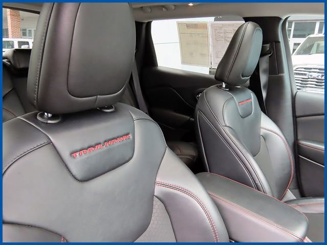 Certified 2022 Jeep Cherokee Trailhawk w/ Sun, Sound & Nav Group AWD/4WD image 9