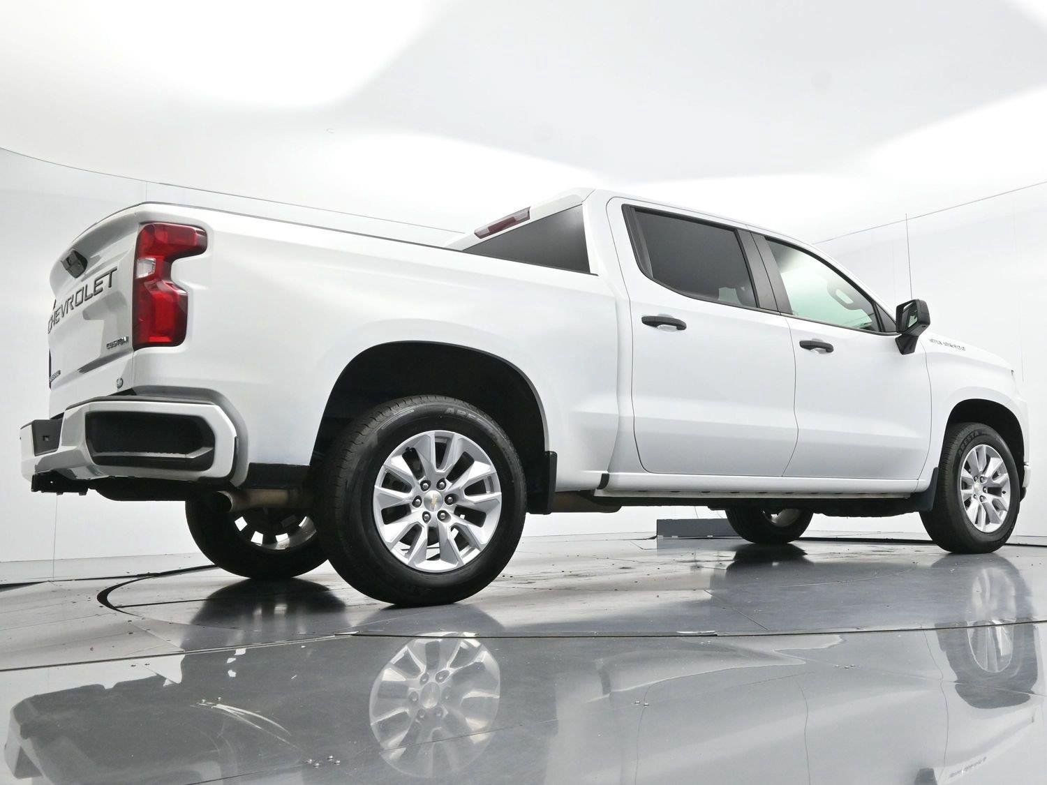 Used 2022 Chevrolet Silverado 1500 Custom w/ Safety Confidence Package RWD image 47