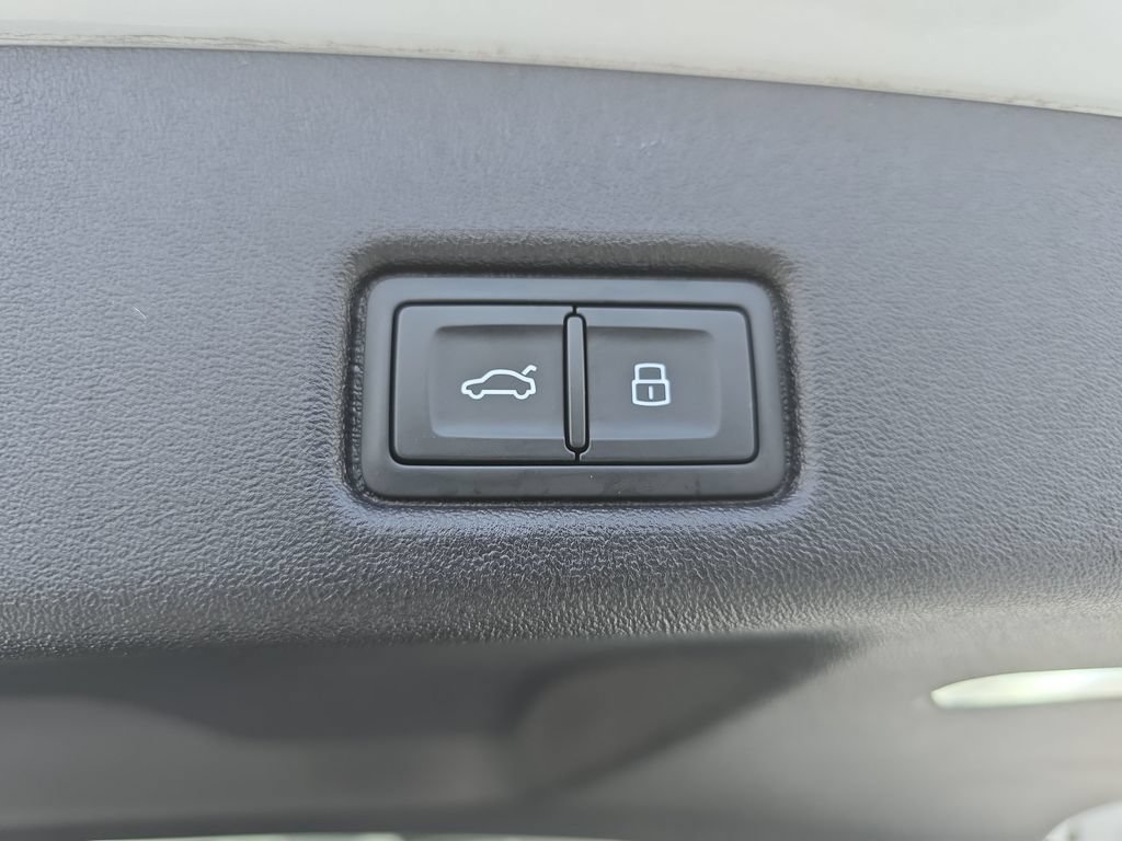 Certified 2025 Audi Q5 Premium w/ Premium Plus AWD/4WD image 25