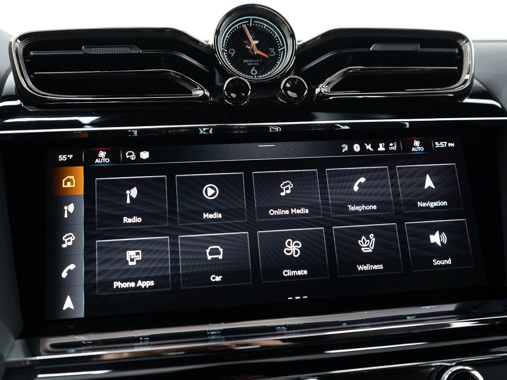 Certified 2025 Bentley Bentayga image 40