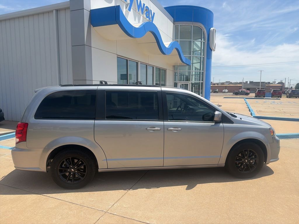 Used 2020 Dodge Grand Caravan SE FWD image 8