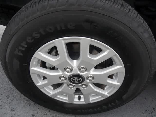 Used 2024 Toyota Tacoma SR5 AWD/4WD image 19