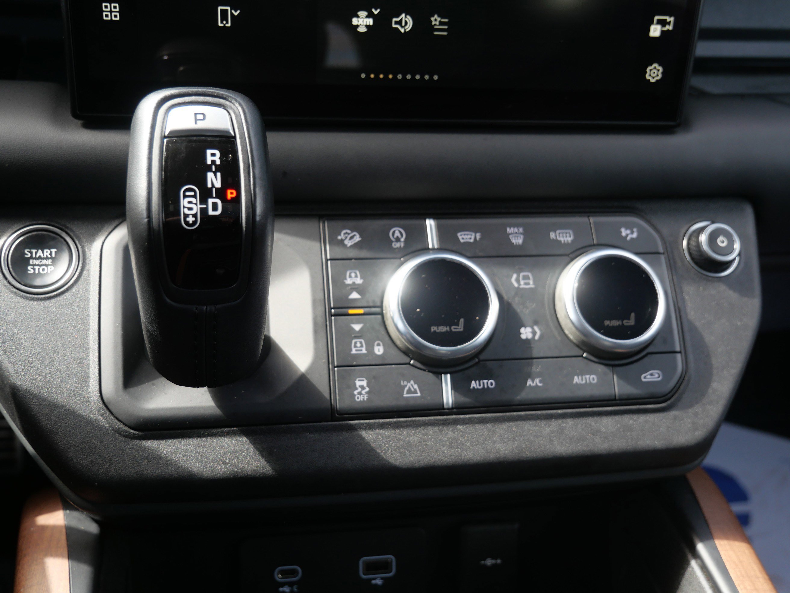 Certified 2023 Land Rover Defender 130 X AWD/4WD image 27