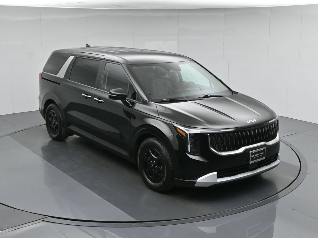 Used 2026 Kia Carnival FWD image 42