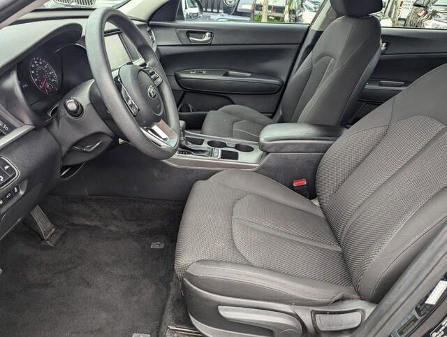 Used 2020 Kia Optima LX image 10