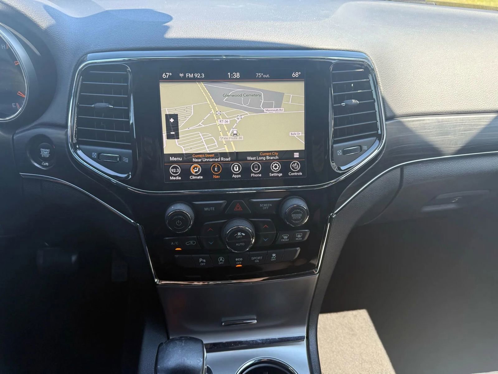 Used 2020 Jeep Grand Cherokee Limited image 19