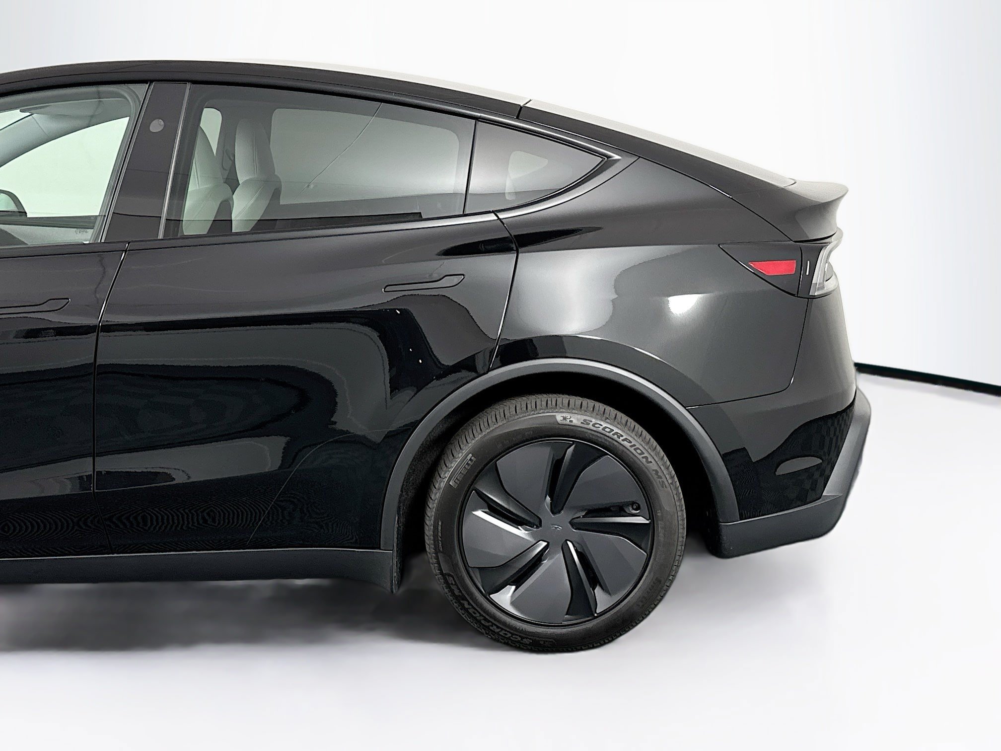 Used 2026 Tesla Model Y Long Range AWD/4WD image 43