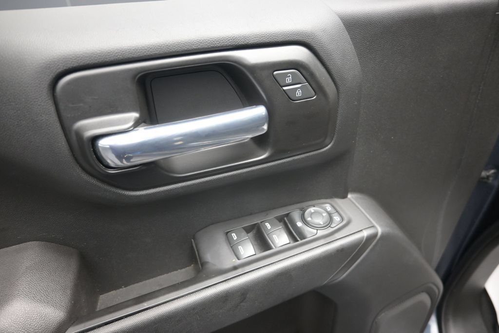 Used 2022 Chevrolet Silverado 1500 Custom w/ Safety Confidence Package RWD image 10