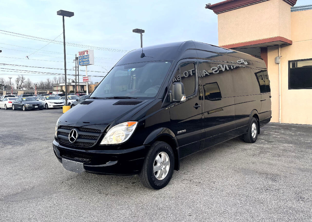 Used 2009 Dodge Sprinter 2500 image 2