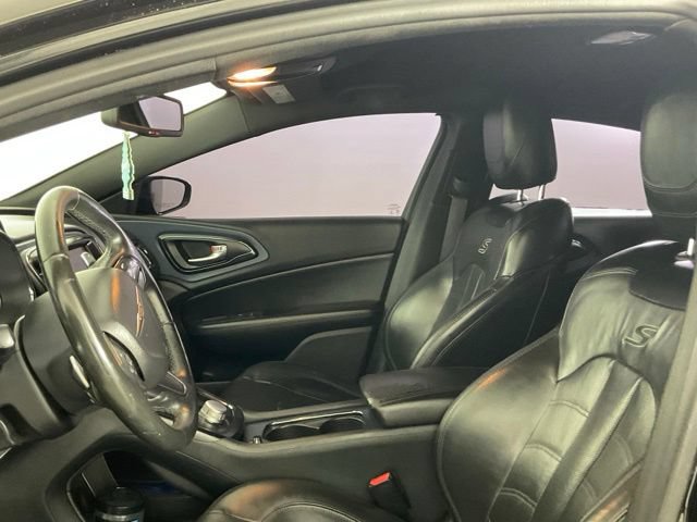 Used 2016 Chrysler 200 S w/ Navigation & Sound Group I FWD image 10