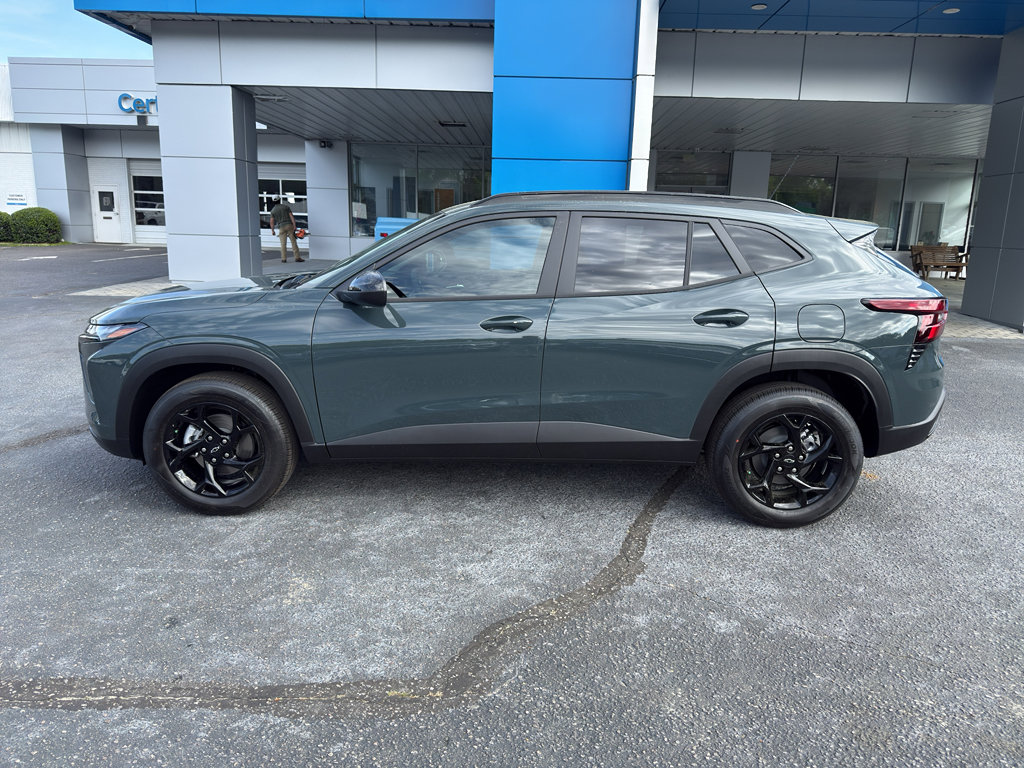 New 2026 Chevrolet Trax LT w/ Sunroof Package image 2