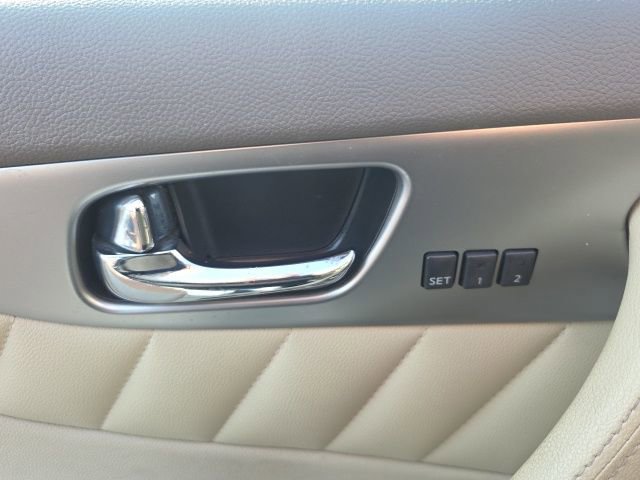 Used 2012 INFINITI FX35 AWD w/ Premium Pkg image 24