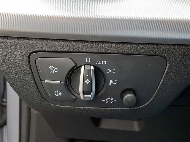 Certified 2025 Audi Q5 2.0T Premium w/ Convenience Plus Package image 24