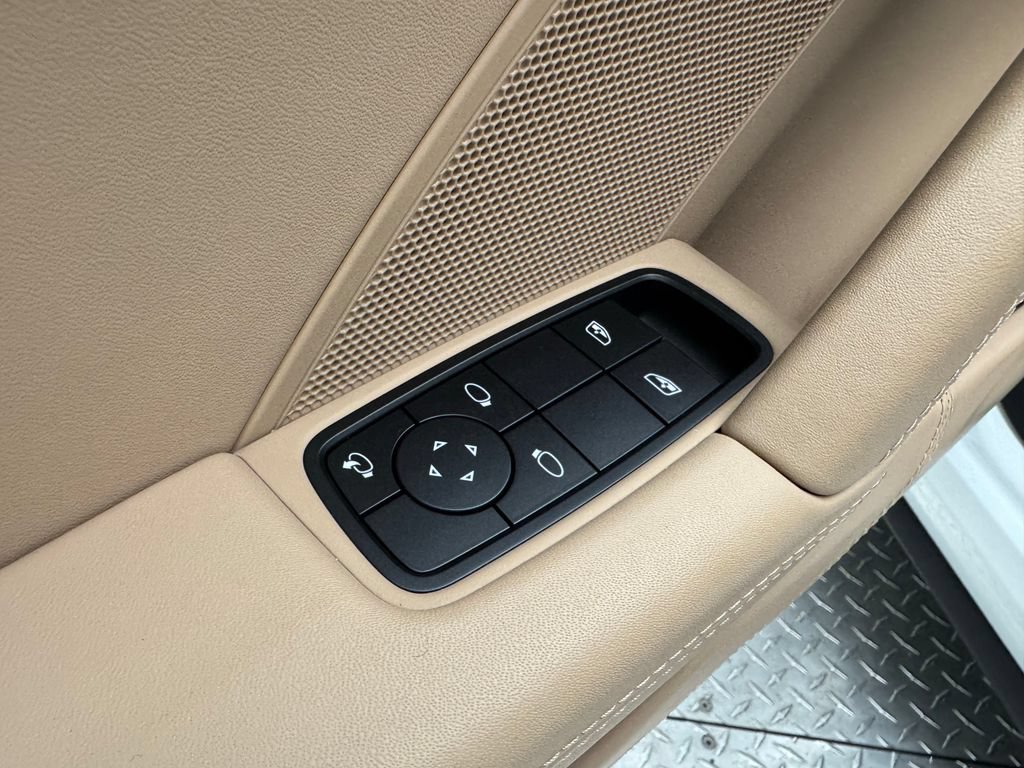 Certified 2024 Porsche 911 Turbo AWD/4WD image 39