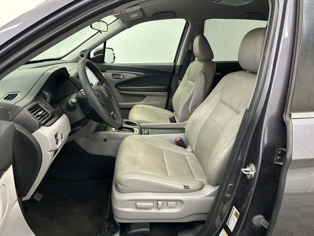 Used 2016 Honda Pilot EX image 5