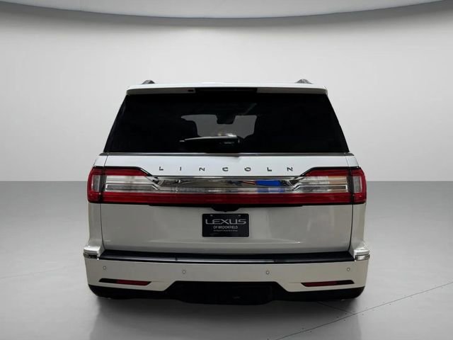 Used 2020 Lincoln Navigator Reserve w/ Luxury Package image 4
