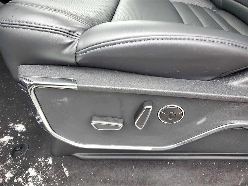 New 2025 Ford F150 Platinum w/ Equipment Group 702A High image 11