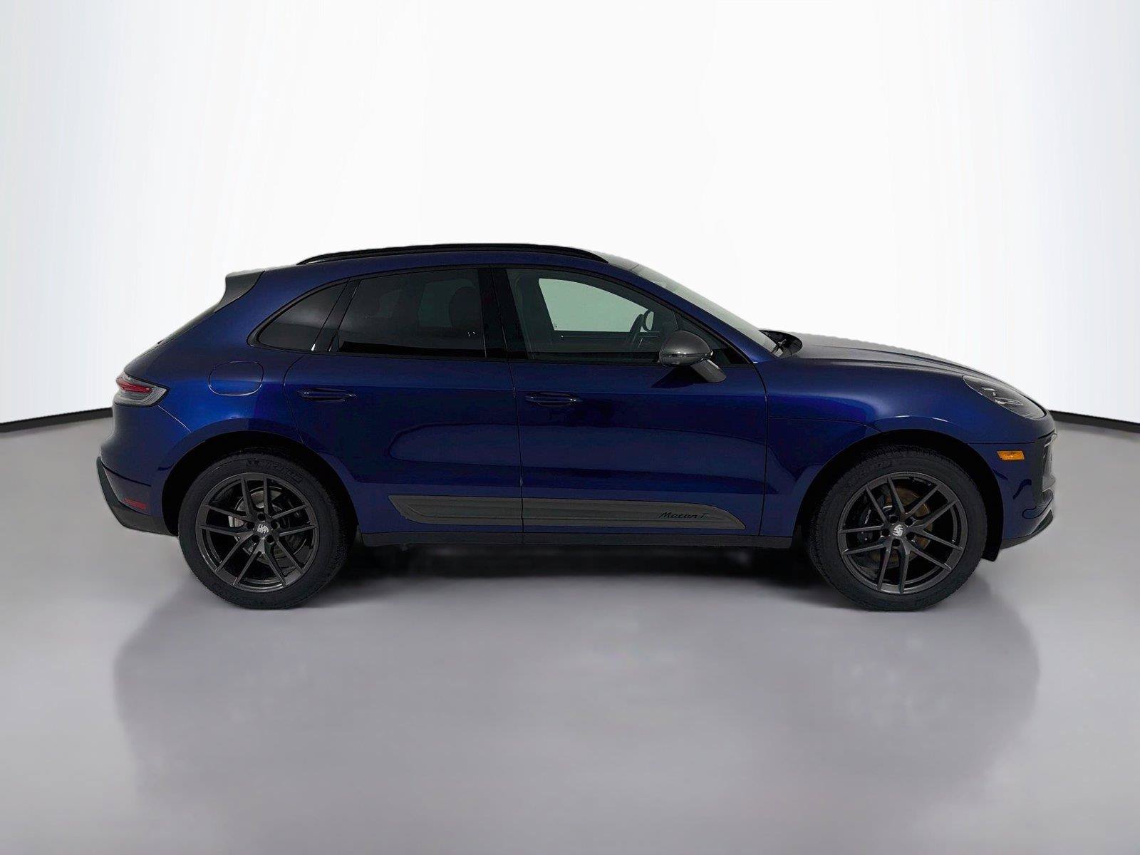 Used 2024 Porsche Macan Turbo AWD/4WD image 28