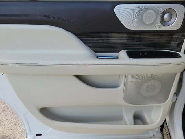 Used 2023 Lincoln Navigator L Black Label AWD/4WD image 21