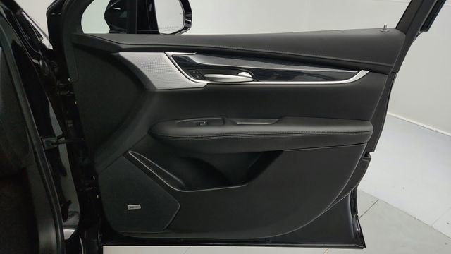 Certified 2023 Cadillac XT5 Premium Luxury w/ LPO, Floor Liner Package image 25