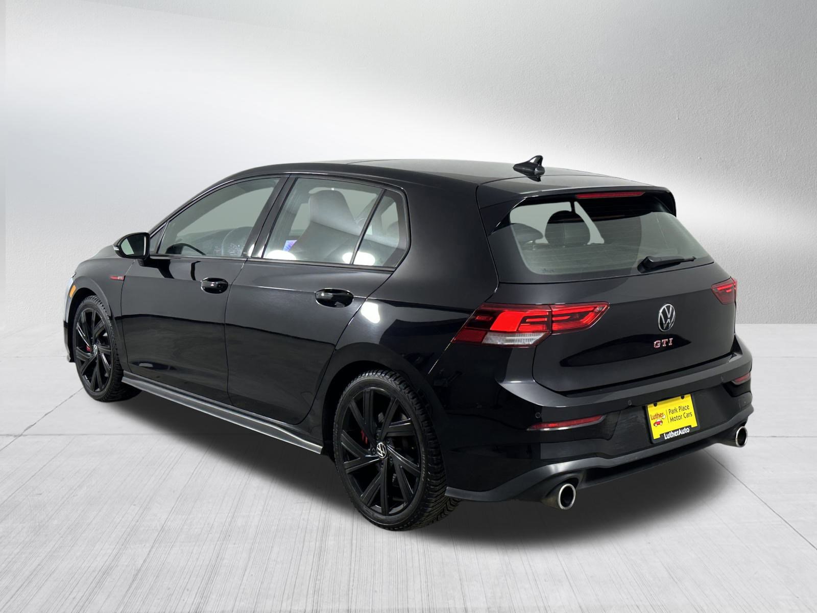 Used 2022 Volkswagen GTI SE image 5